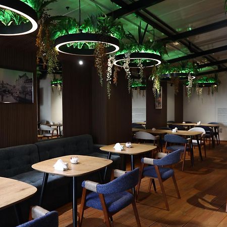 Graphica Tbilisi Hotel Luaran gambar